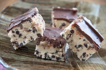 Chocolate-Chip-Cookie-Dough-Bars-Dessert-Recipe-3.jpg