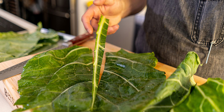 Paleo-Aromatic-Greens-with-Coconut-Recipe-Step1