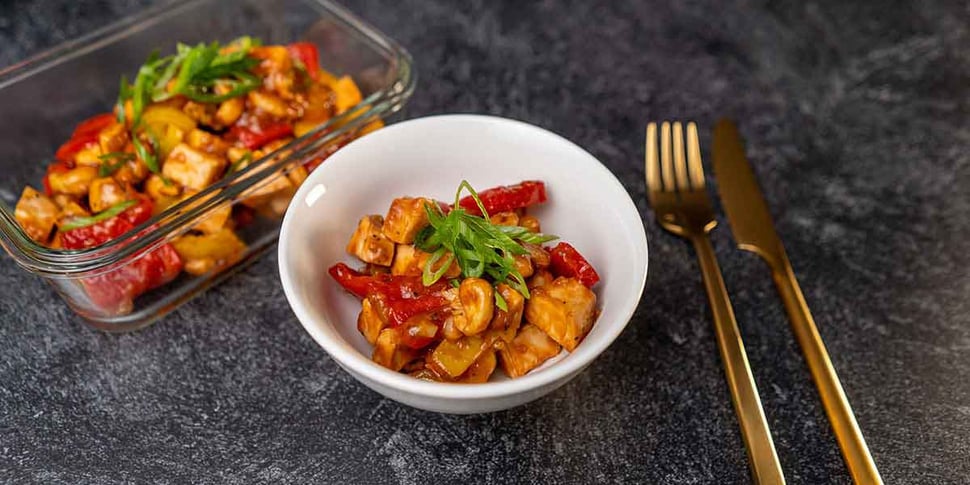 Paleo-Cashew-Chicken-Recipe-Sq2