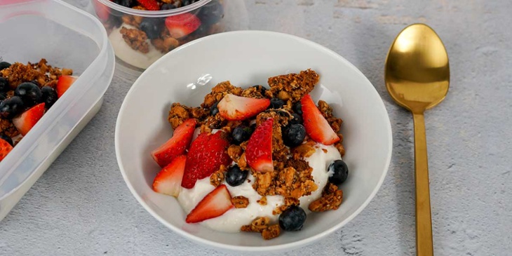 Paleo-Coconut-Yogurt-Parfait-Recipe-Ingredients-2-1