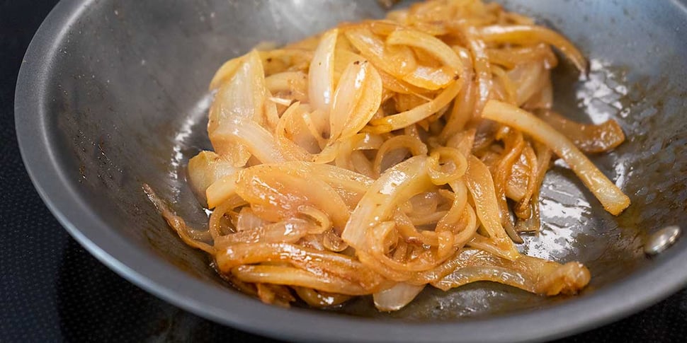 caramelizing onions for keto burger recipe 