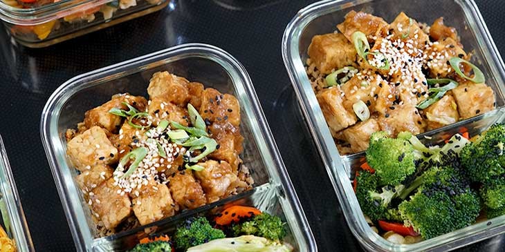 Healthy Vegan Ginger Garlic Tempeh Bowl Meal Prep