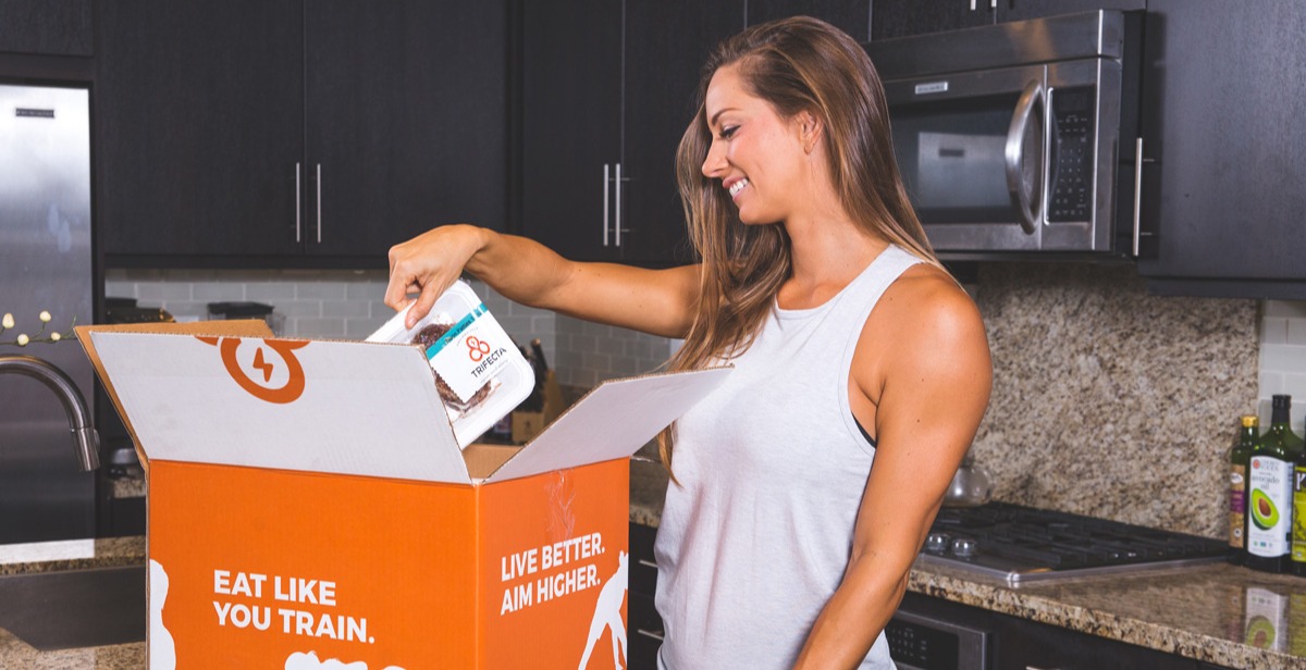 what-to-expect-trifecta-meal-prep-delivery-janna-breslin-unboxing- food-meal-plan-diet