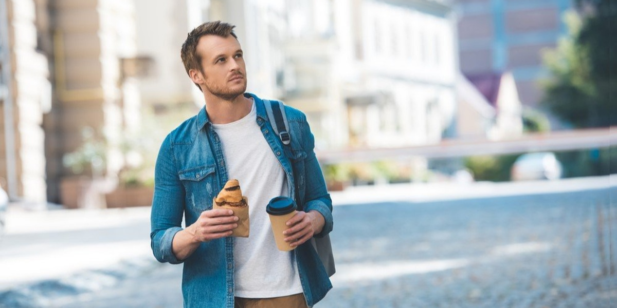 how-to-eat-healthy-while-traveling-rd-food-picks-hacks-tips-to-go-by-1-1
