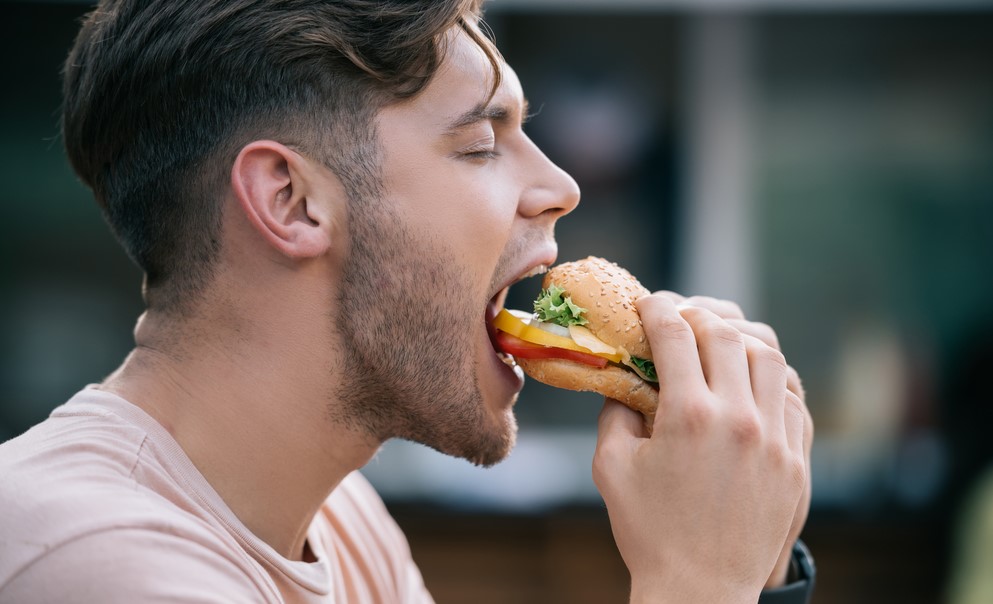 man-eating-reverse-dieting
